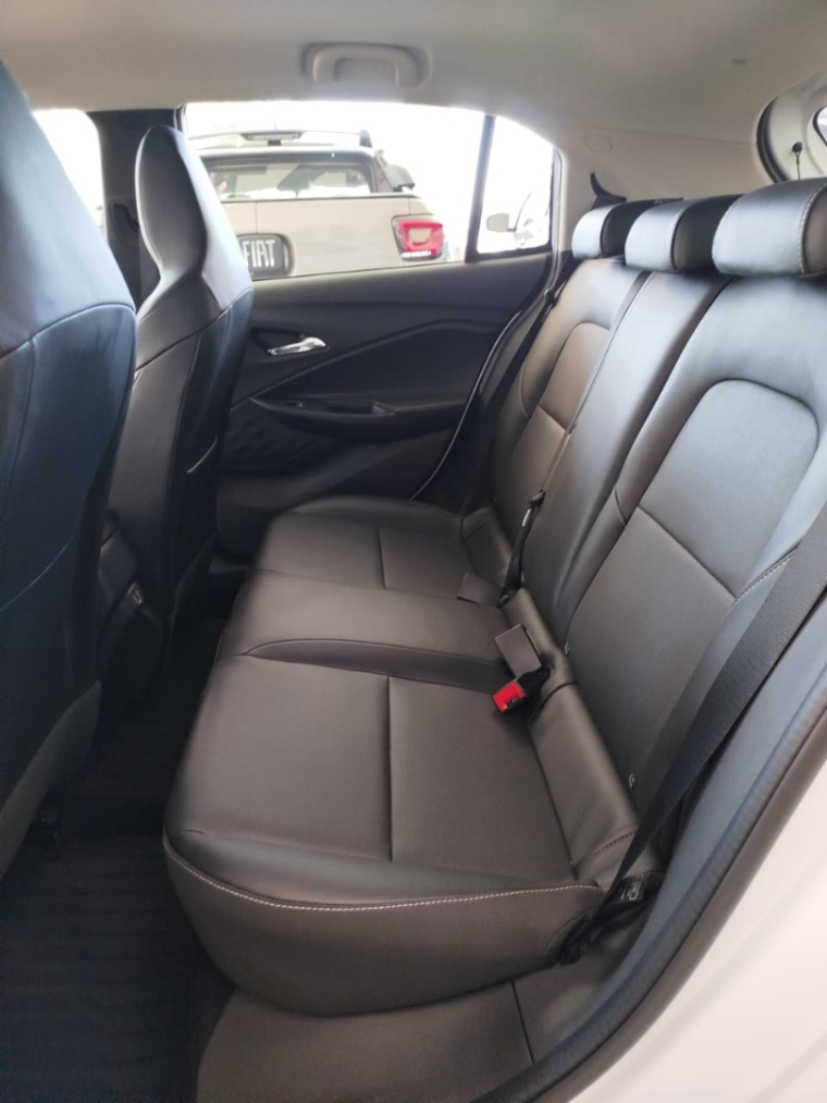 chevrolet onix 1.0 turbo flex premier automatico 4p 2024