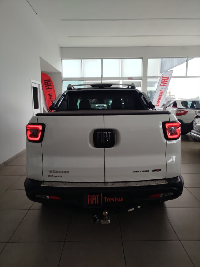 fiat toro 2.0 16v turbo diesel volcano 4wd at9 4p automatico 2021