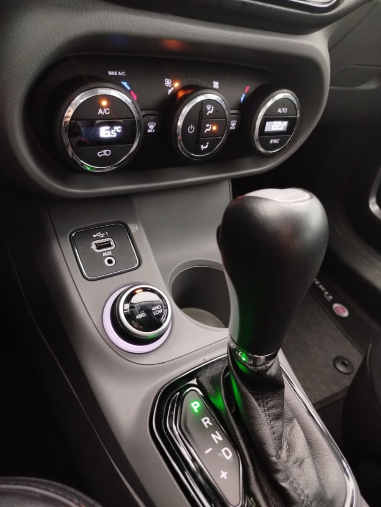 fiat toro 2.0 16v turbo diesel volcano 4wd at9 4p automatico 2021