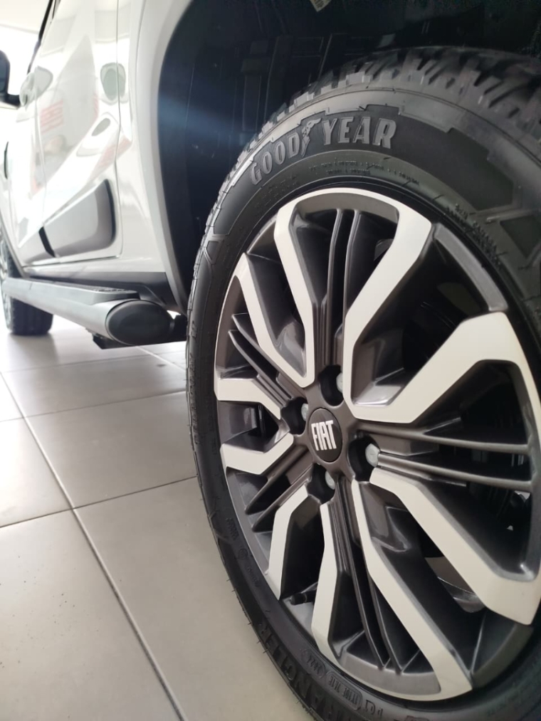 fiat strada 1.0 turbo 200 flex ranch cd cvt 4p automatico 20256