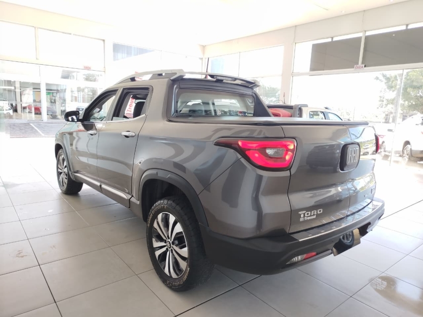 fiat toro 2.0 16v turbo diesel volcano 4wd at9 4p automatico 20243