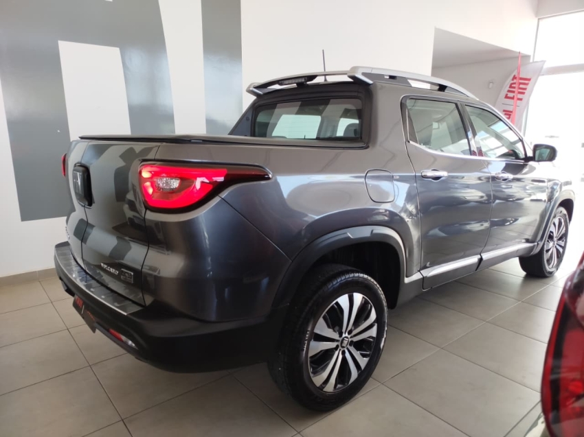 fiat toro 2.0 16v turbo diesel volcano 4wd at9 4p automatico 20254