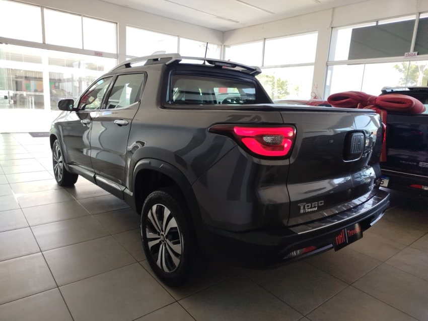 fiat toro 2.0 16v turbo diesel volcano 4wd at9 4p automatico 20252