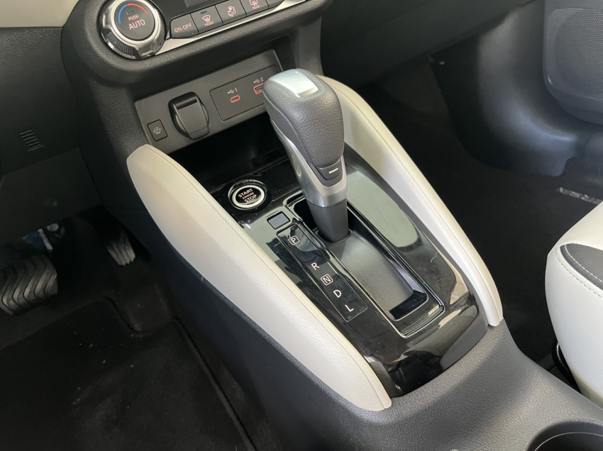 versa eclusive 1.6 cvt 24/24 flex11