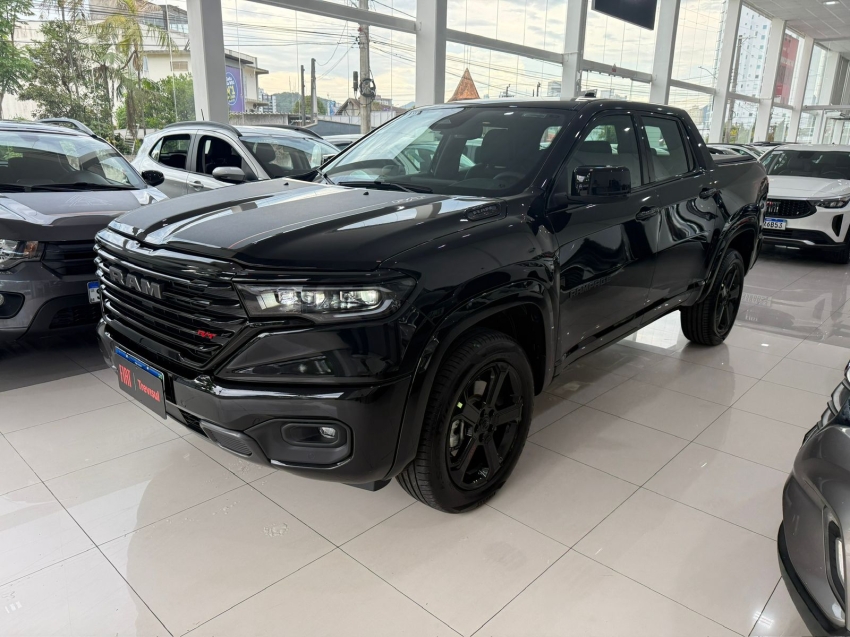 rampage r/t hurricane 2.0 turbo at 4x4 25/26 gasolina preto