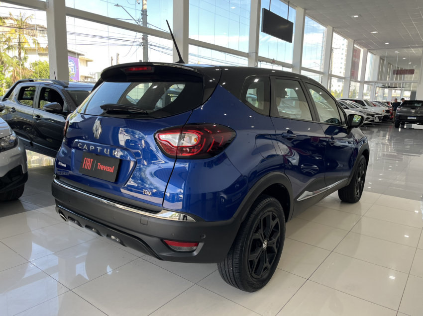 captur iconic 1.3 at 21/22 flex azul3