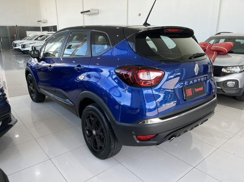 captur iconic 1.3 at 21/22 flex azul5