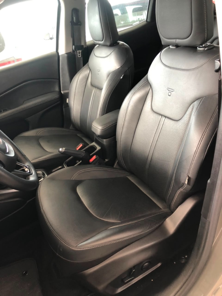 fiat toro 2.0 16v turbo diesel volcano 4wd at9 4p automatico 202510