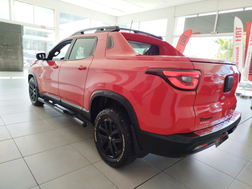 fiat toro 2.0 16v turbo diesel ultra 4wd at9 4p automatico 20223