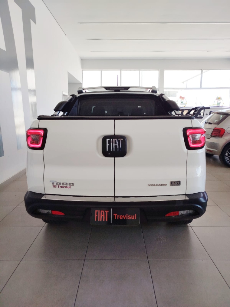 fiat toro 2.0 16v turbo diesel volcano 4wd at9 4p automatico 20224