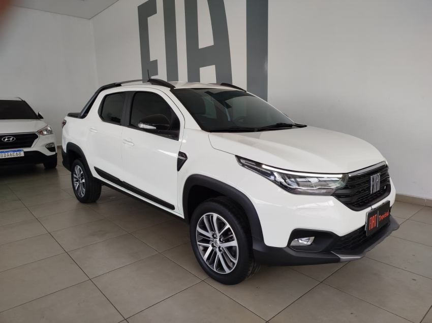 fiat strada 1.3 firefly flex volcano cd cvt 4p automatico 20252