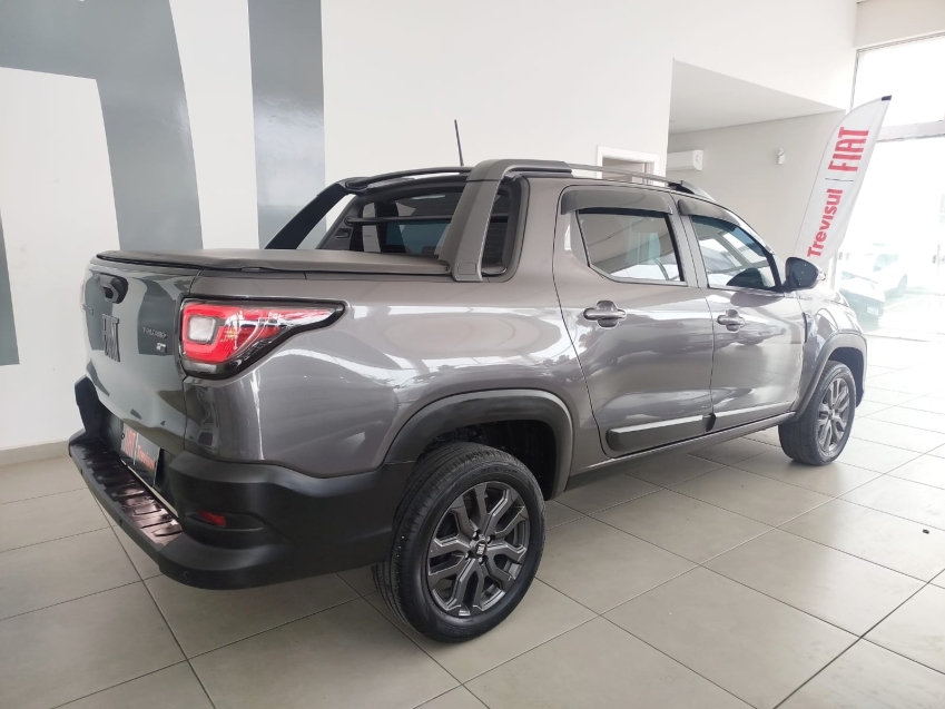 fiat strada 1.3 firefly flex volcano cd cvt 4p automatico 20253