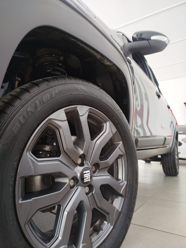 fiat strada 1.3 firefly flex volcano cd cvt 4p automatico 20256
