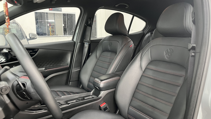 fastback abarth 1.3 turbo 270 at6 23/24 flex cinza7