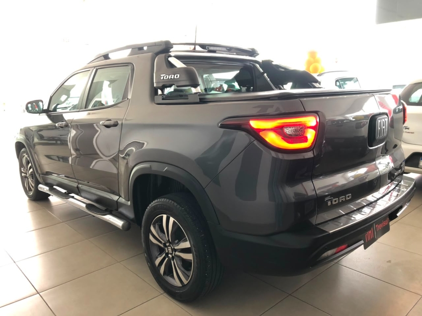 fiat toro 1.3 turbo 270 flex freedom at6 4p automatico 20243