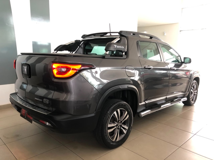 fiat toro 1.3 turbo 270 flex freedom at6 4p automatico 20245