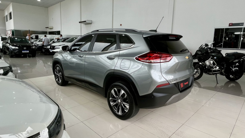 tracker premier 1.2 turbo at 23/24 flex prata5