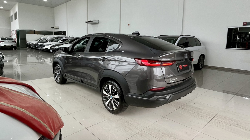 fastback 1.0 turbo 200 at 26/26 flex cinza5