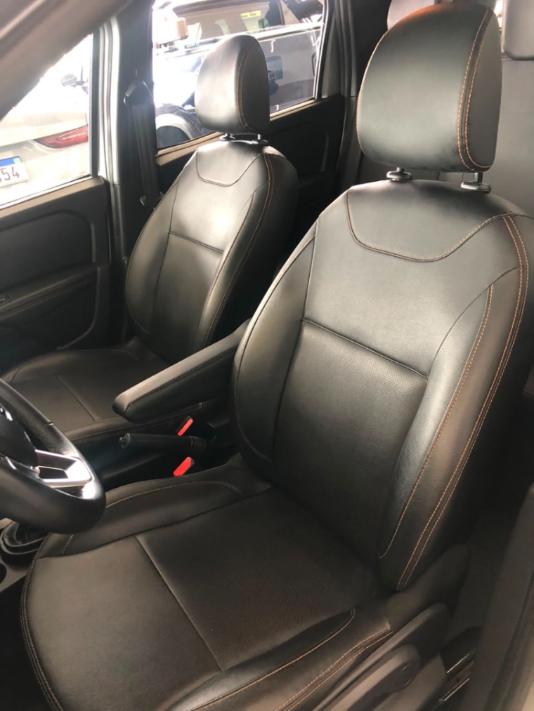 renault oroch 1.3 tce flex outsider x-tronic 4p automatico 20239