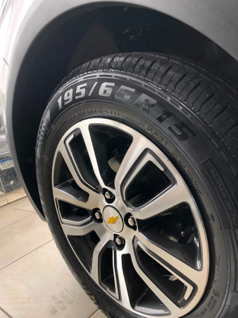 chevrolet onix 1.4 mpfi activ 8v flex 4p automatico 201811