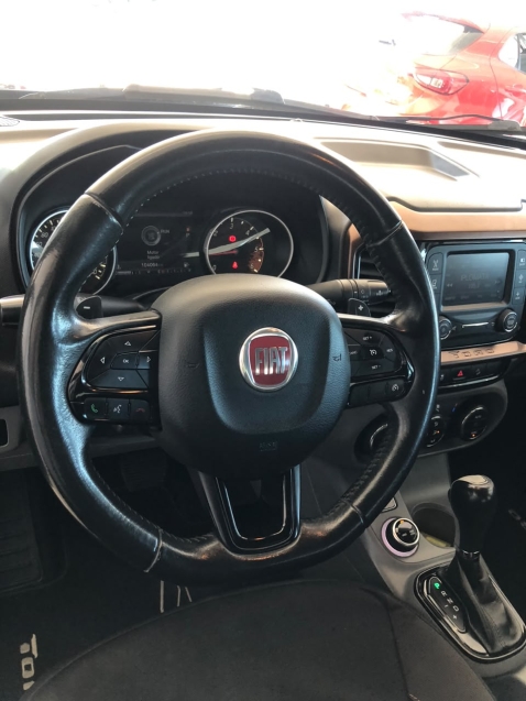 fiat toro 2.0 16v turbo diesel volcano 4wd at9 4p automatico 20176
