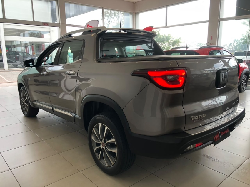 fiat toro 2.0 16v turbo diesel volcano 4wd at9 4p automatico 20203