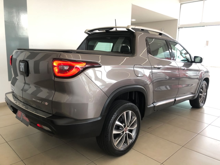 fiat toro 2.0 16v turbo diesel volcano 4wd at9 4p automatico 20205