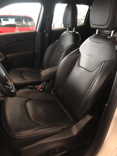 fiat toro 2.0 16v turbo diesel ultra 4wd at9 4p automatico 202010