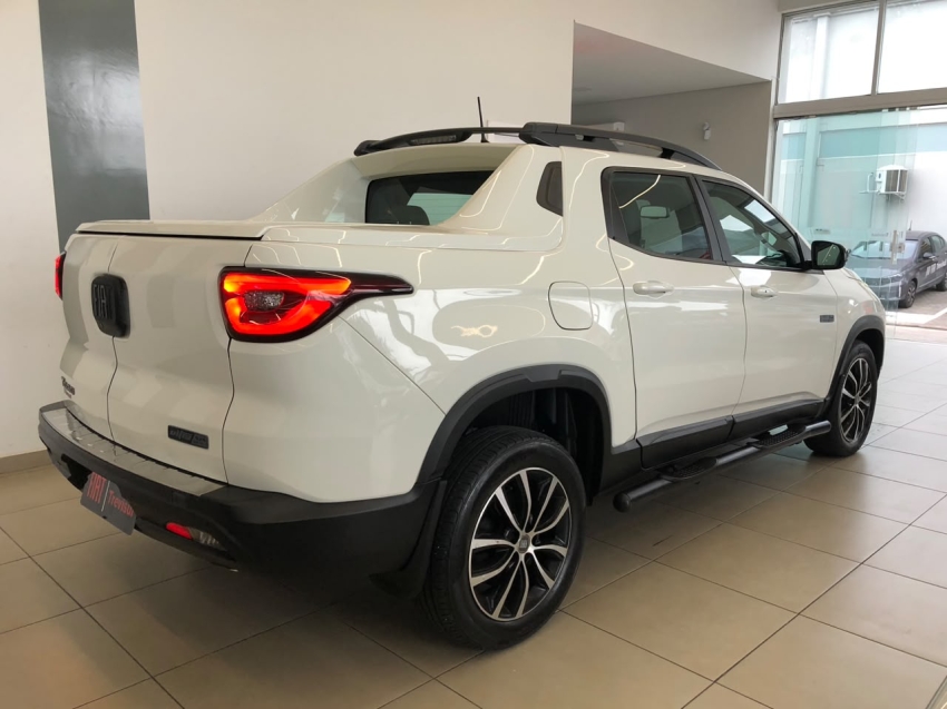 fiat toro 2.0 16v turbo diesel ultra 4wd at9 4p automatico 20205