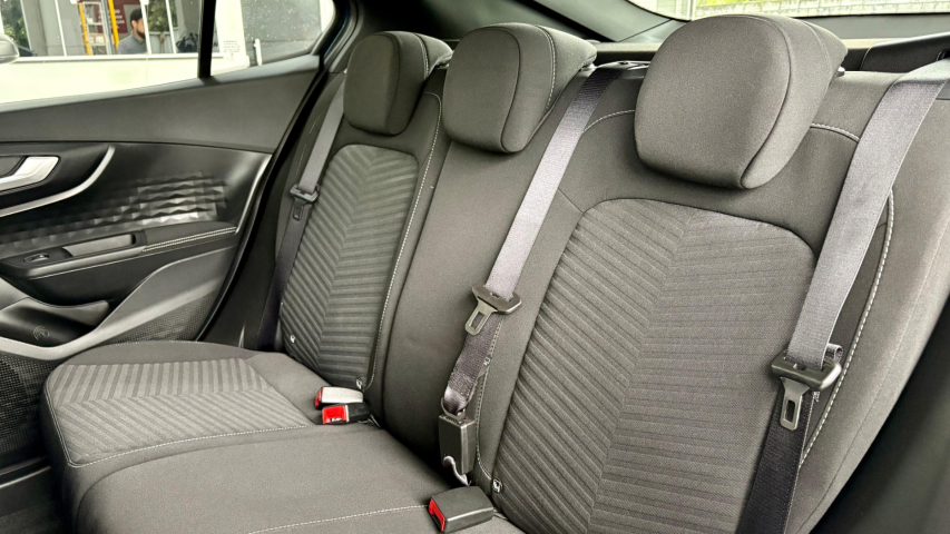 fastback audace 1.0 t200 at 25/25 hybrid azul7