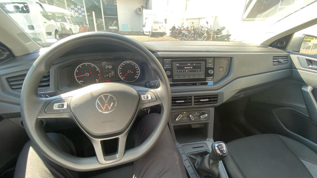 volkswagen polo 1.0 mpi track manual 2024