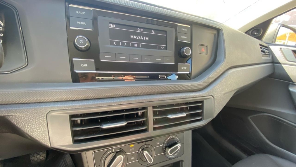 volkswagen polo 1.0 mpi track manual 2024