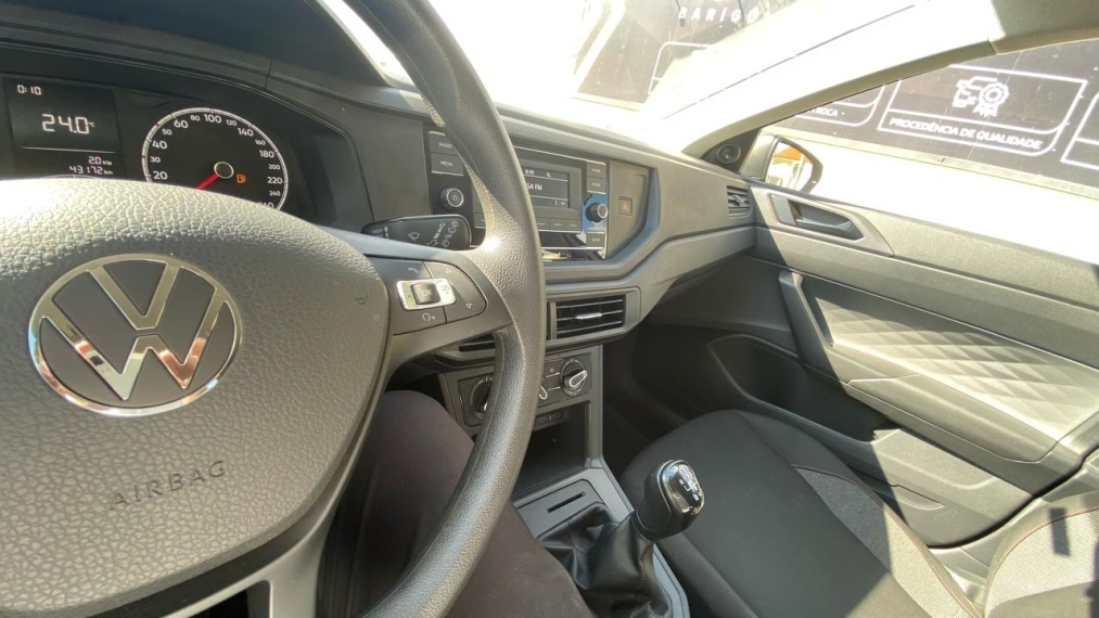 volkswagen polo 1.0 mpi track manual 2024