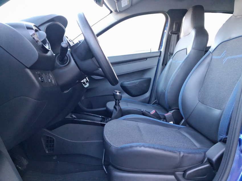 renault kwid 1.0 12v sce flex intense manual 4p 2025