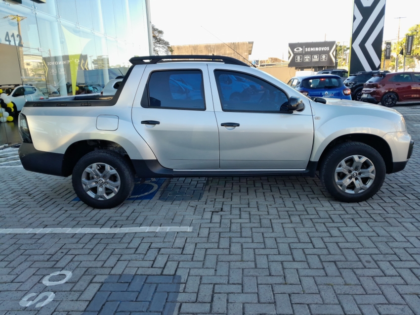 renault oroch 1.6 16v sce flex intense manual 4p 2024