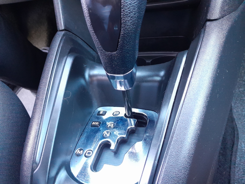 peugeot 2008 flex allure 1.6 16v at6  2022