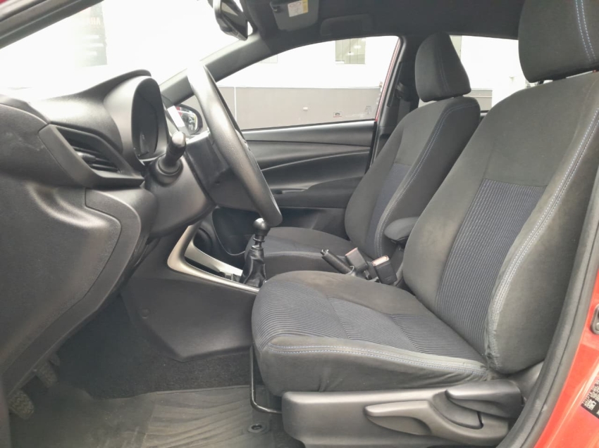 yaris hatch xl 1.3 16v mt6 2019