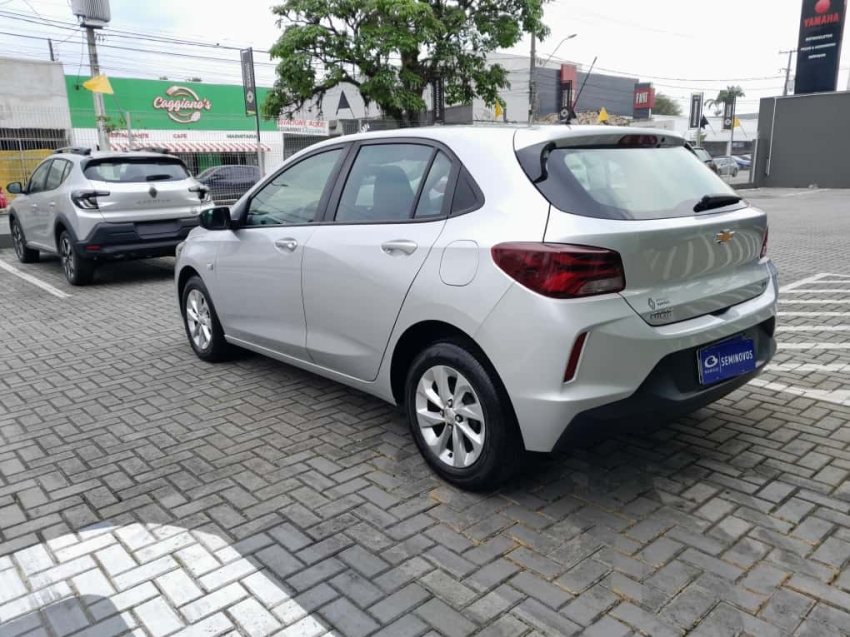 onix 1.0 12v mt6 2023