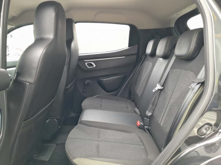 kwid outsider 1.0 12v 2023