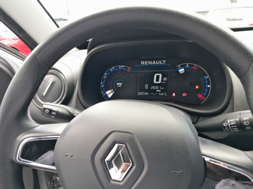 kwid intense 1.0 12v 2024