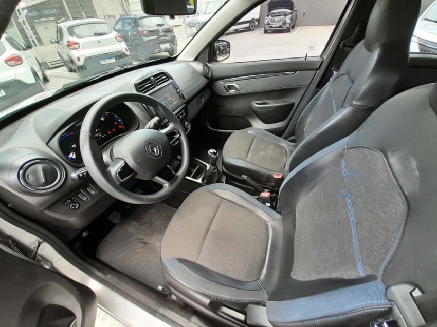 kwid intense 1.0 12v 2024