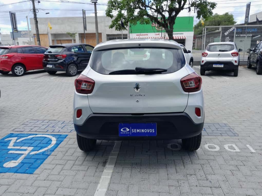 kwid intense 1.0 12v 2024