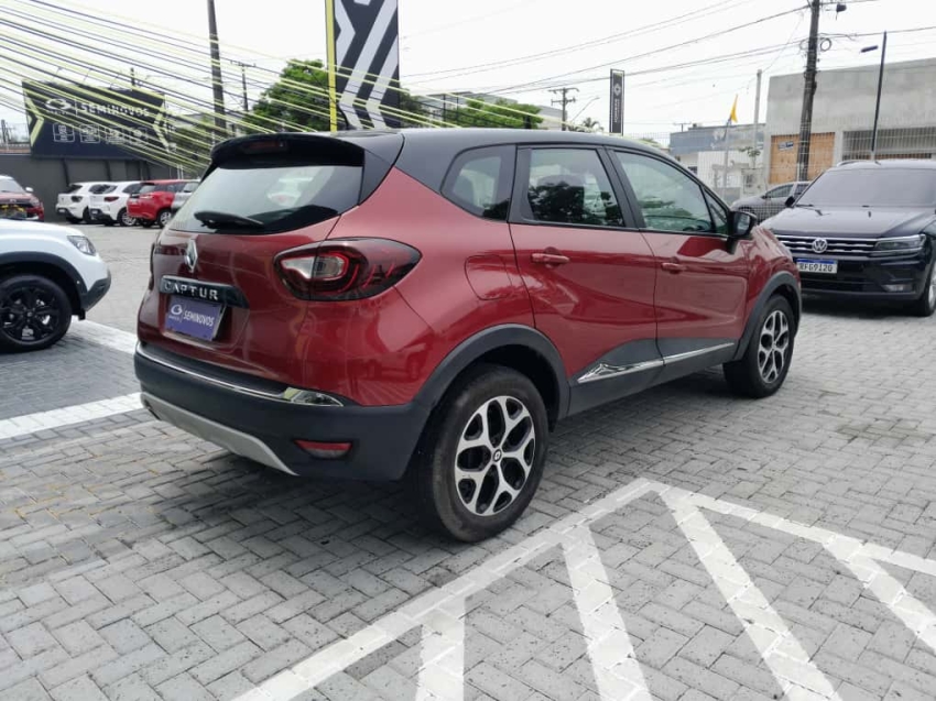 captur bose 1.6 16v sce cvt x-tronic 20213