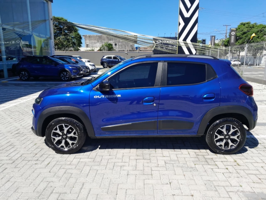 kwid outsider 1.0 20255