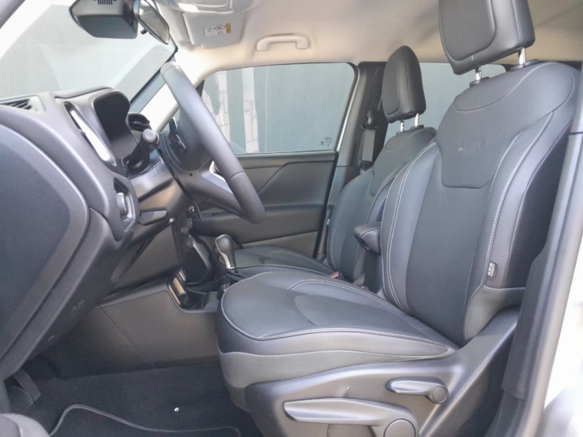 renegade longitude 1.3 t270 gse at6 202415