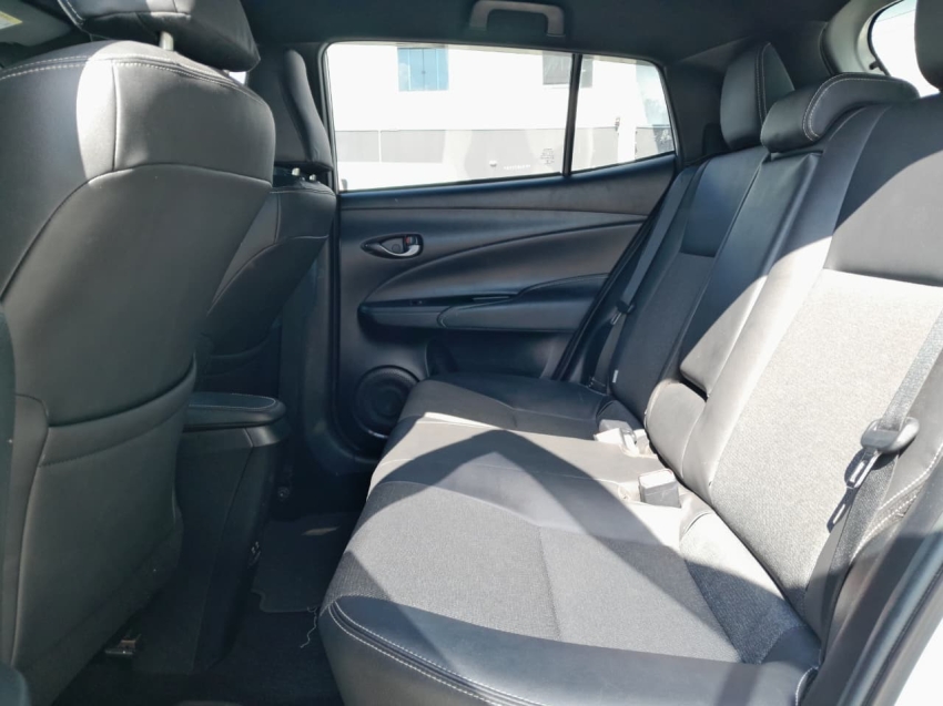 yaris hatch xs 1.5 cvt 202317