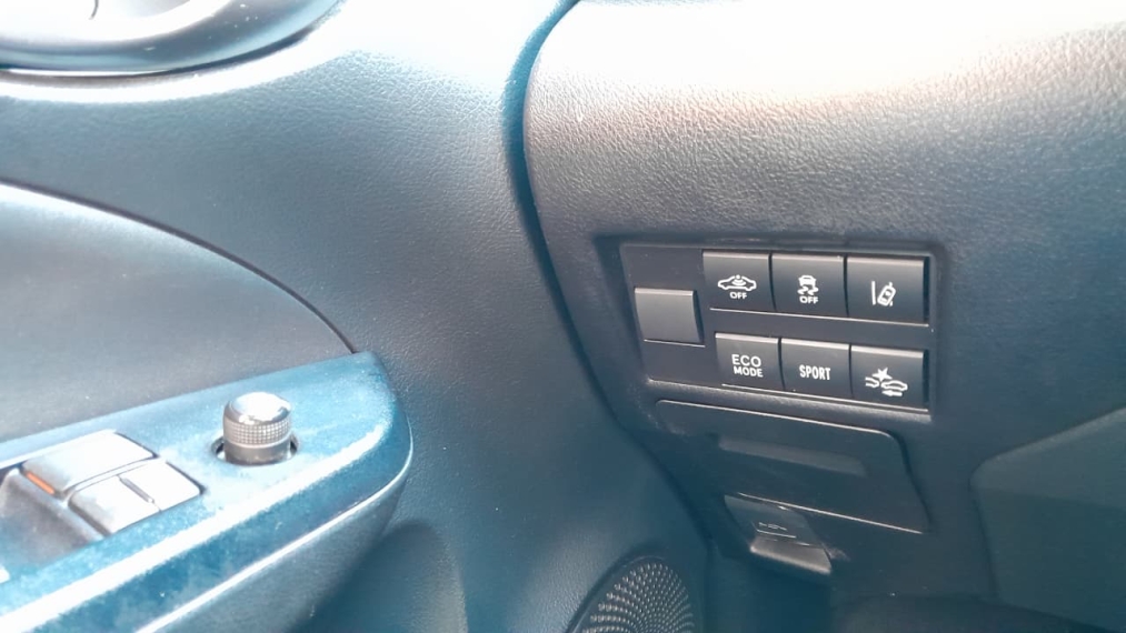 yaris hatch xs 1.5 cvt 202313