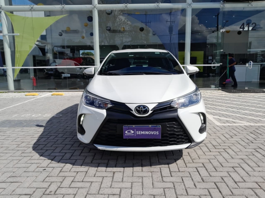 yaris hatch xs 1.5 cvt 2023