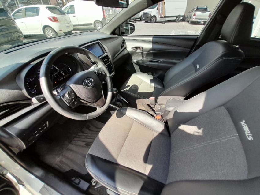 yaris hatch xs 1.5 cvt 20238