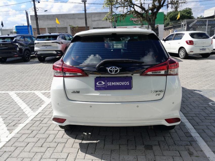 yaris hatch xs 1.5 cvt 202318